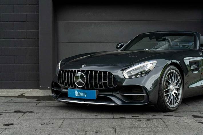 Sort Mercedes AMG GT fra 2017 set udefra