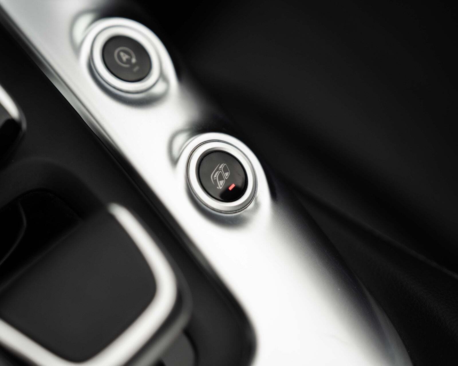 Sort Mercedes AMG GT fra 2017