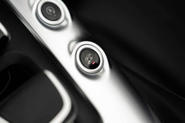 Sort Mercedes AMG GT fra 2017