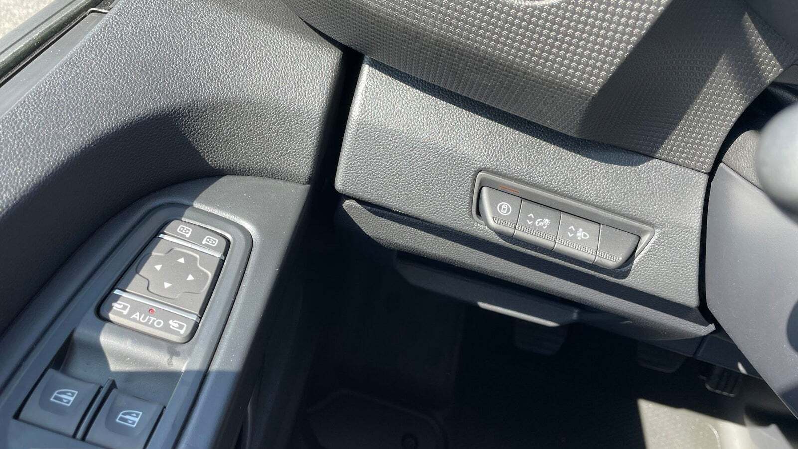 Hvid Renault Trafic fra 2025