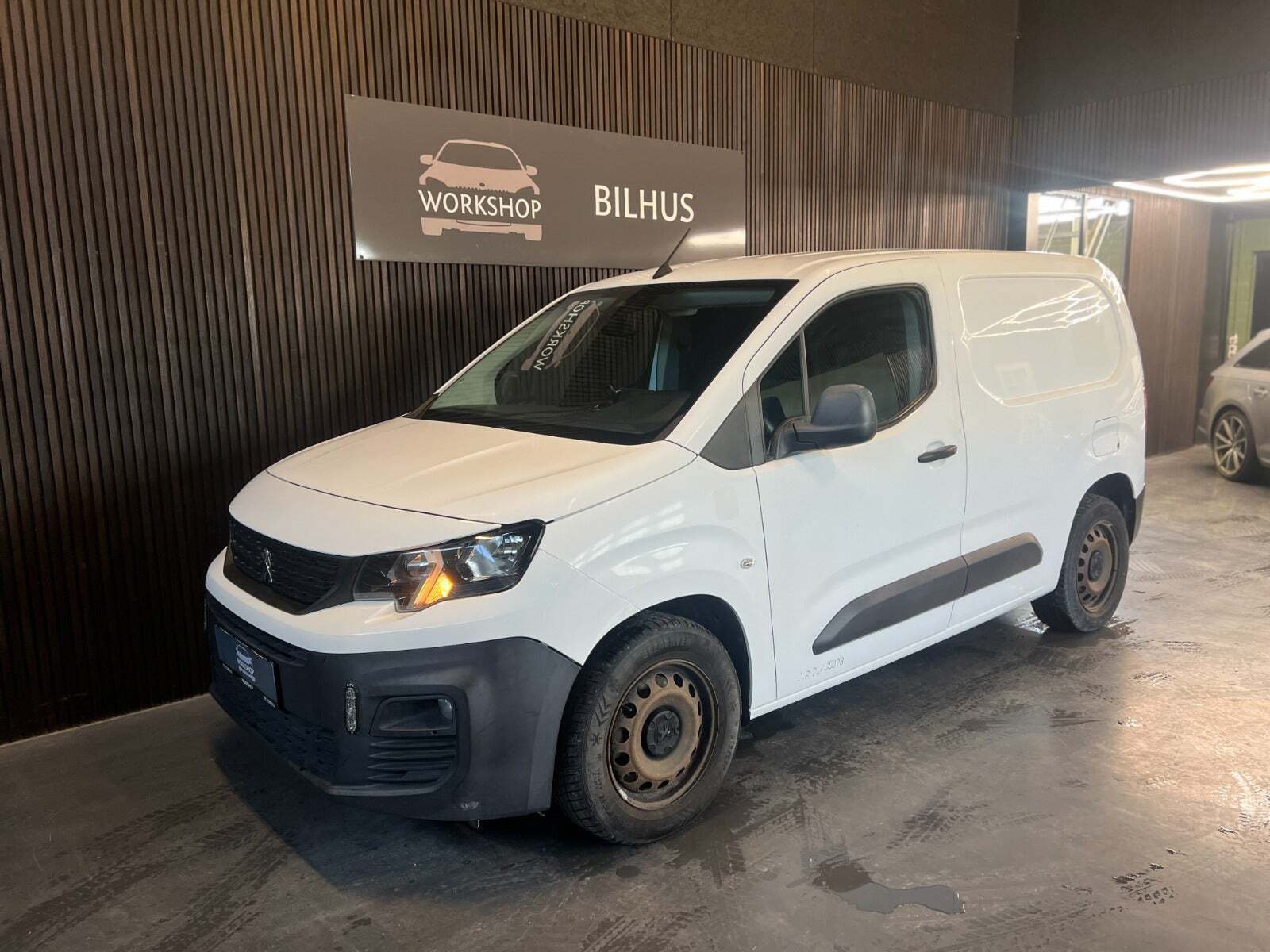 Peugeot Partner 1,5 BlueHDi 100 L1V2 Ultimate Van