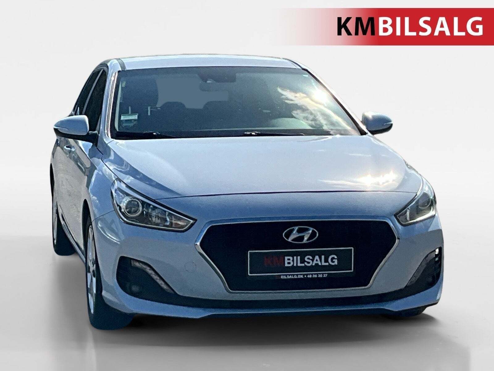 Blå Hyundai i30 fra 2019 set udefra