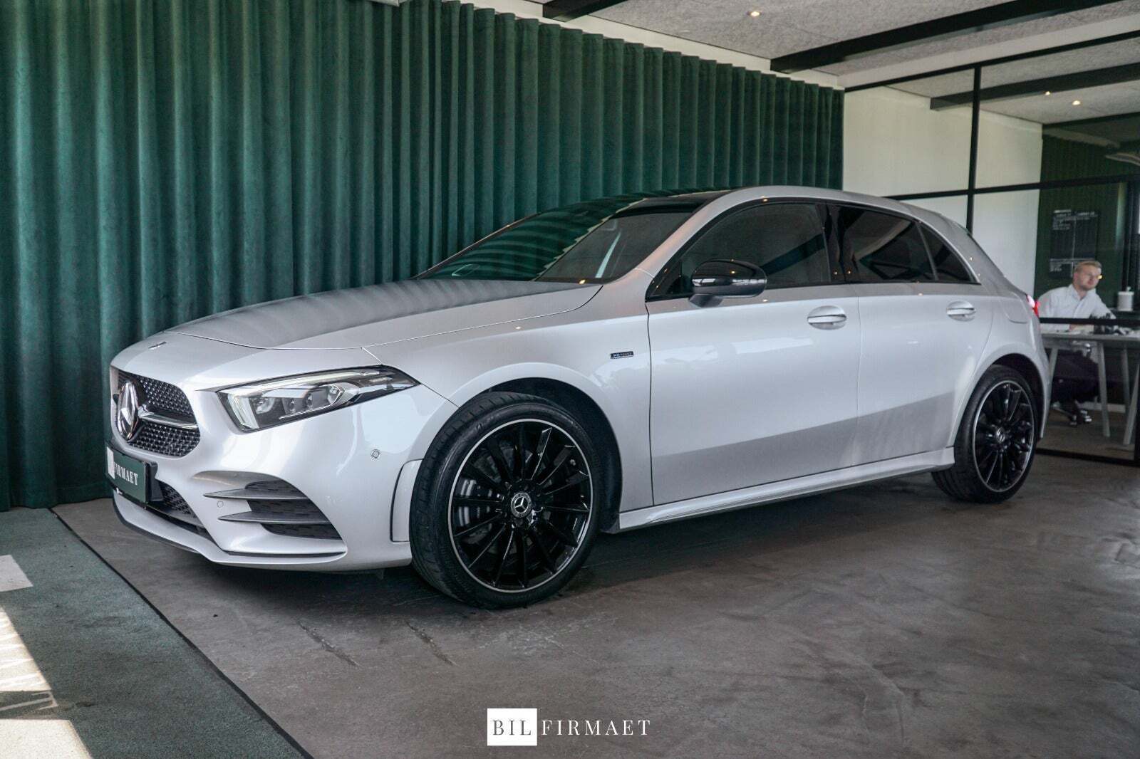 Mercedes A250 e