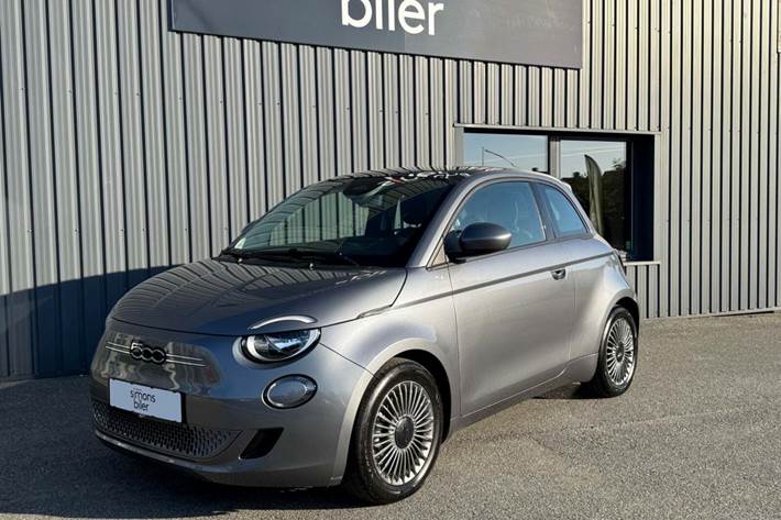 Grå Fiat 500e fra 2022 set udefra