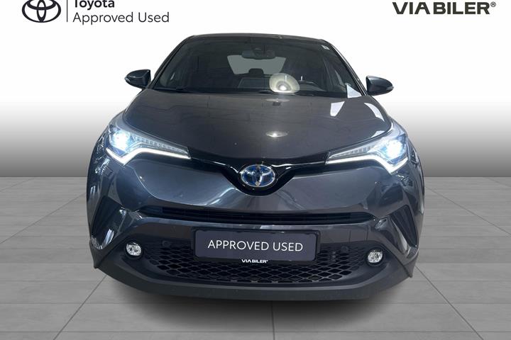 Grå Toyota C-HR fra 2019