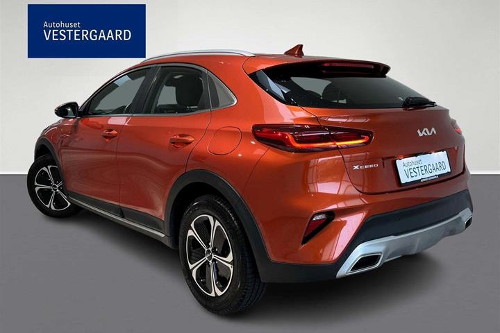 Orange Kia XCeed fra 2021