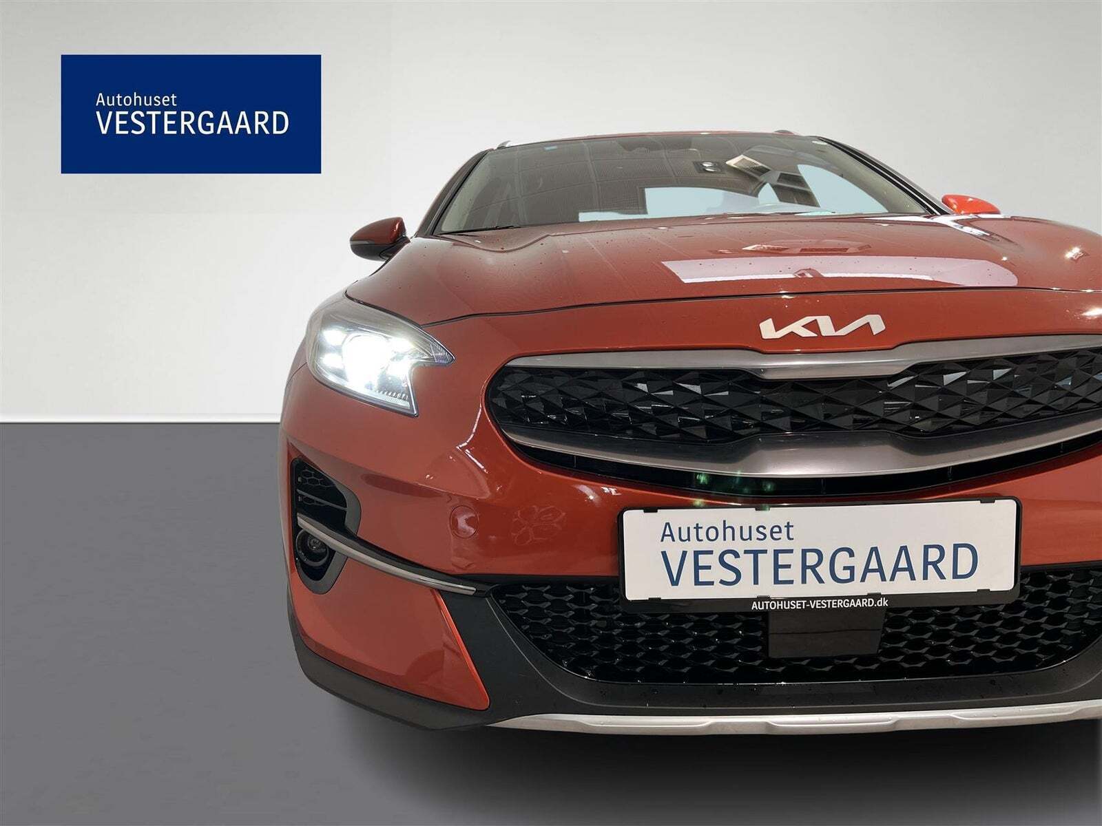 Orange Kia XCeed fra 2021