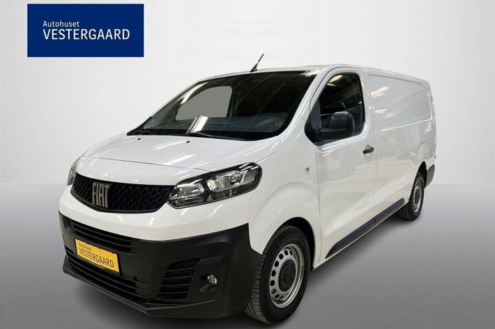 Hvid Fiat Scudo fra 2022 set udefra