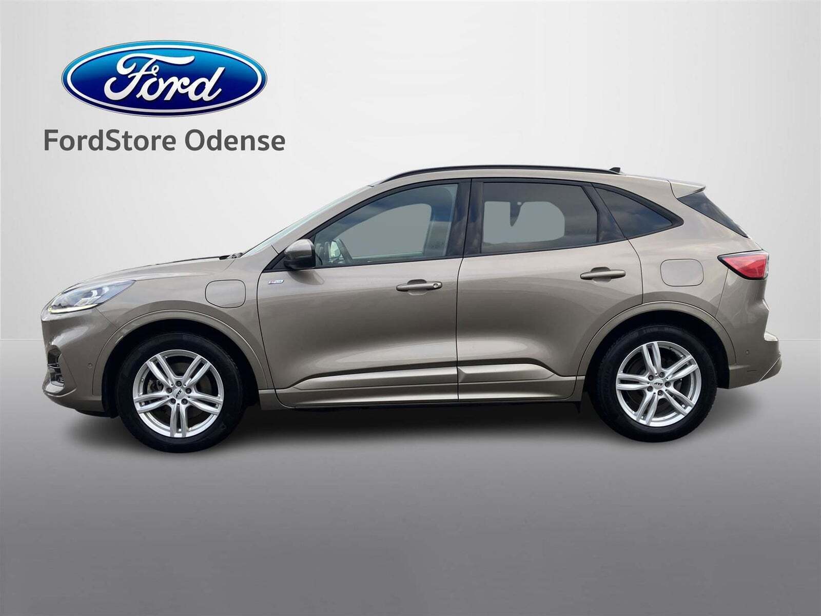 Ford Kuga 2,5 PHEV ST-Line X CVT
