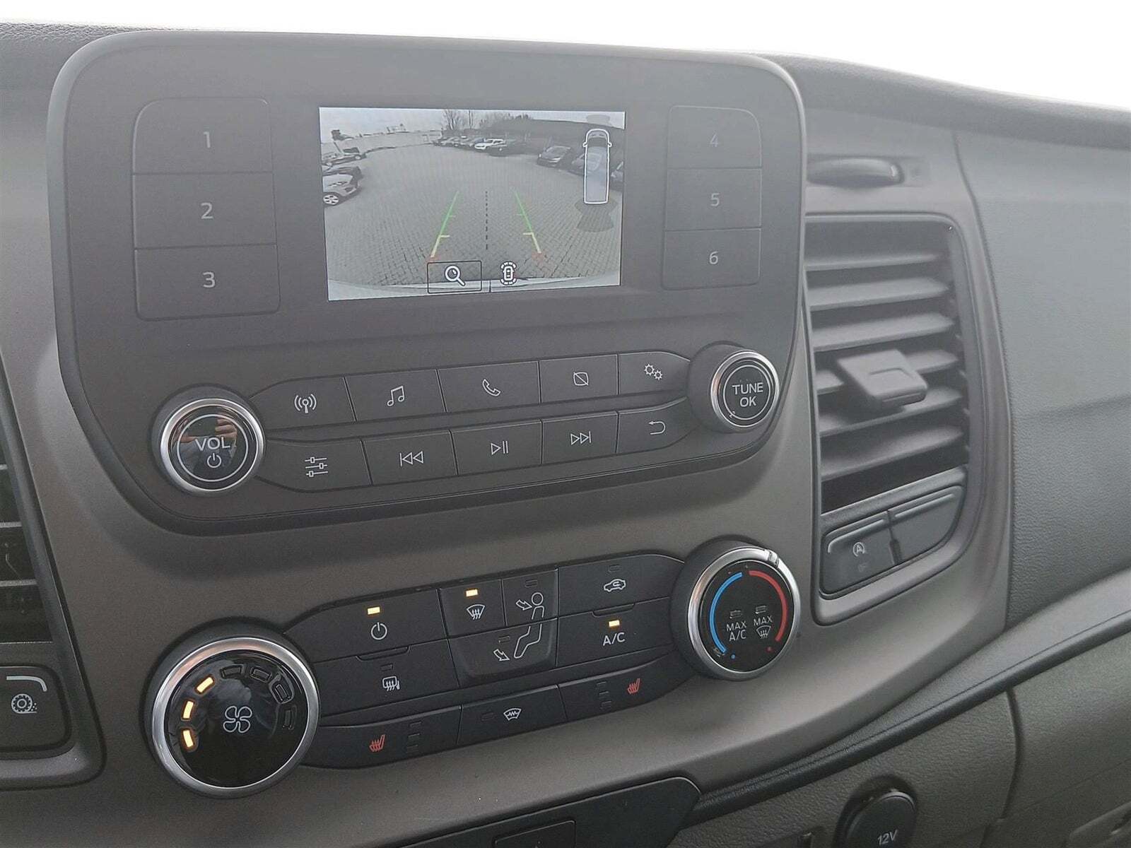 Hvid Ford Transit 350 L2 Van fra 2023