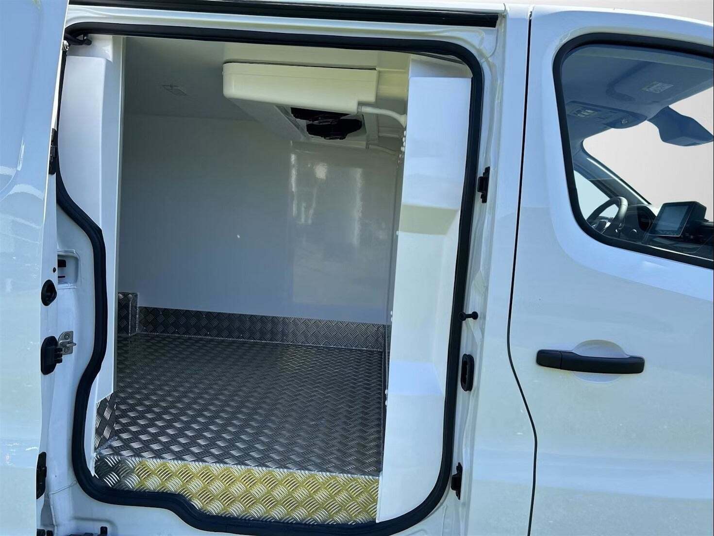 Renault Trafic 2,0 dCi 150 L2H1 Tekno EDC Kølevogn