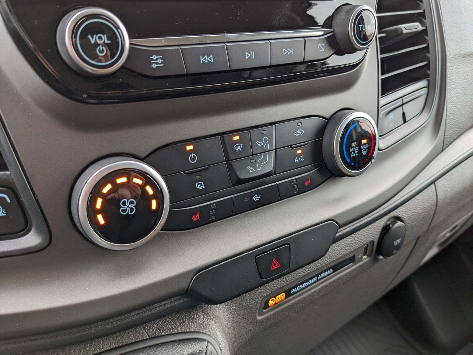 Hvid Ford Transit Custom 300 L2 fra 2023