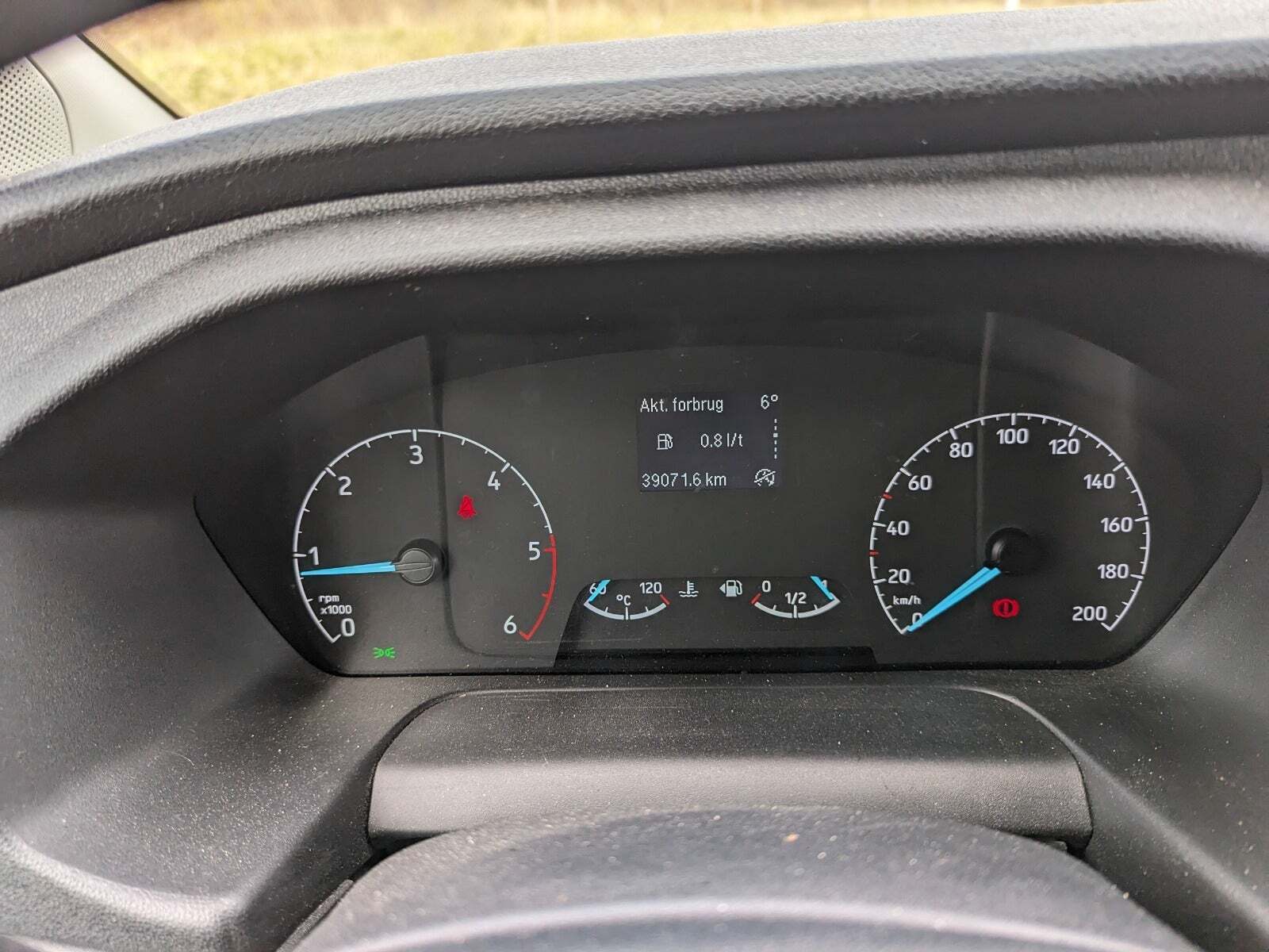 Hvid Ford Transit Custom 320S fra 2022