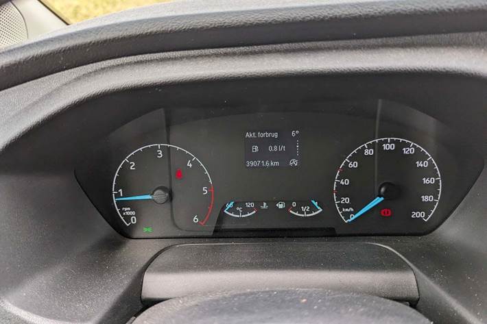 Hvid Ford Transit Custom 320S fra 2022