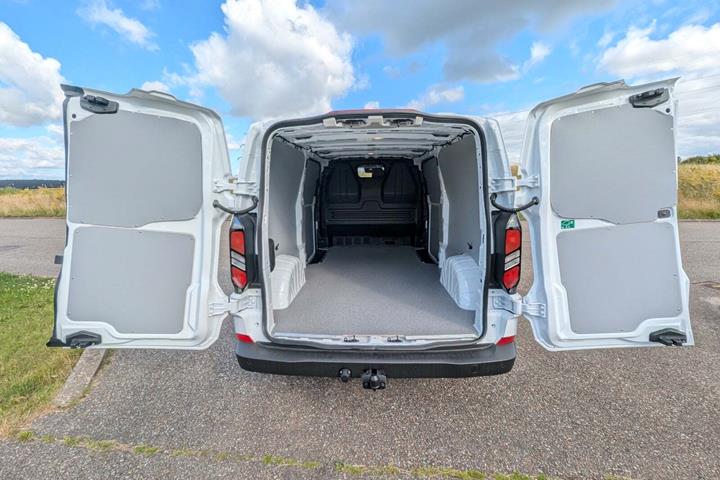 Hvid Ford Transit Custom 300 L2 fra 2023