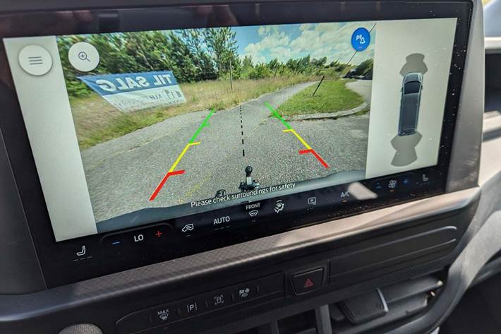 Hvid Ford Transit Custom 300L fra 2023