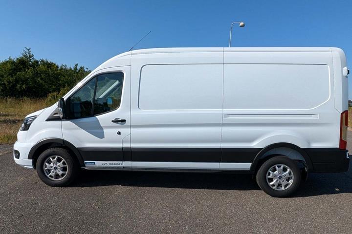 Hvid Ford Transit 350 L3 Van fra 2023