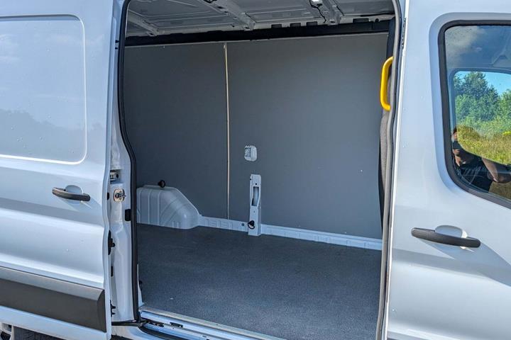 Hvid Ford Transit 350 L3 Van fra 2023 set udefra