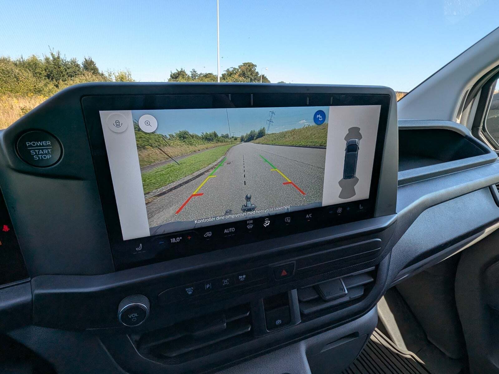 Hvid Ford Transit Custom 300L fra 2023