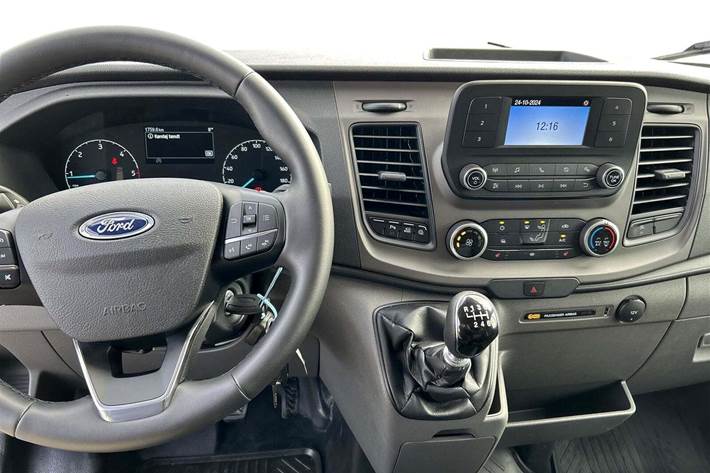 Hvid Ford Transit 350 L2 Van fra 2024
