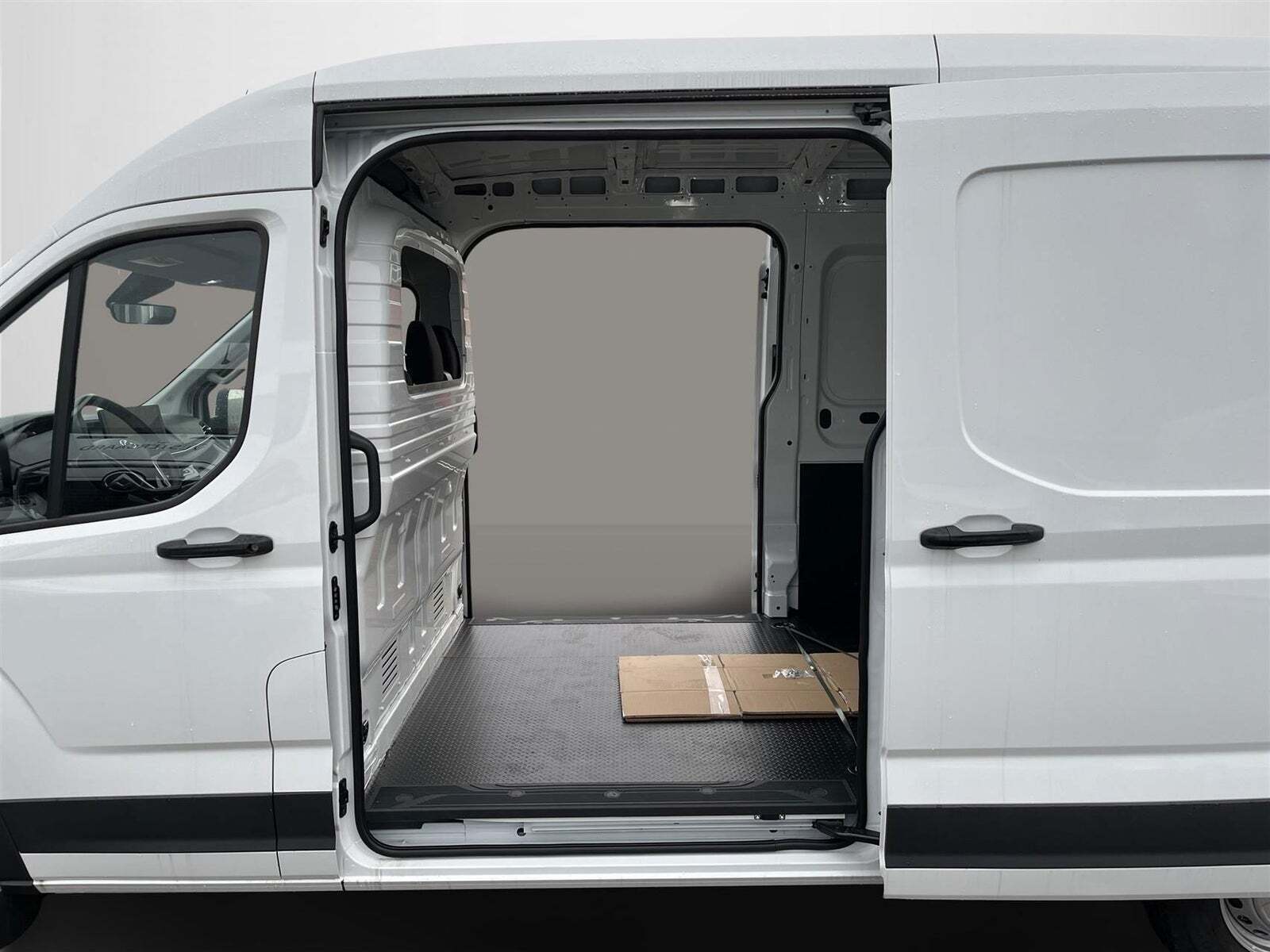 Maxus Deliver9 2,0 TD L3H2 Kassevogn FWD