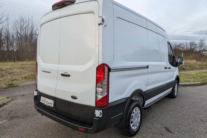 Hvid Ford Transit 350 L2 Van fra 2023