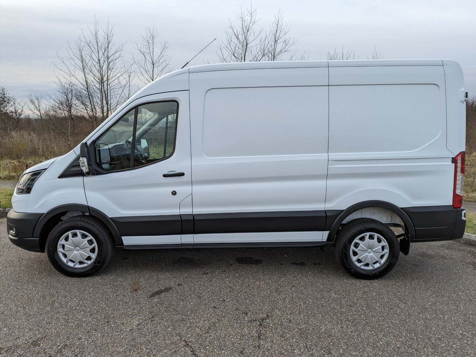 Ford Transit 350 L2 Van 2,0 TDCi 130 Trend H2 FWD