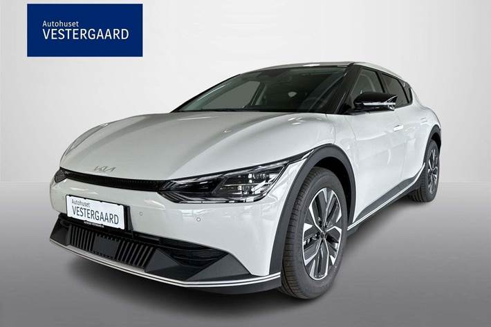 Beige Kia EV6 fra 2024 set udefra