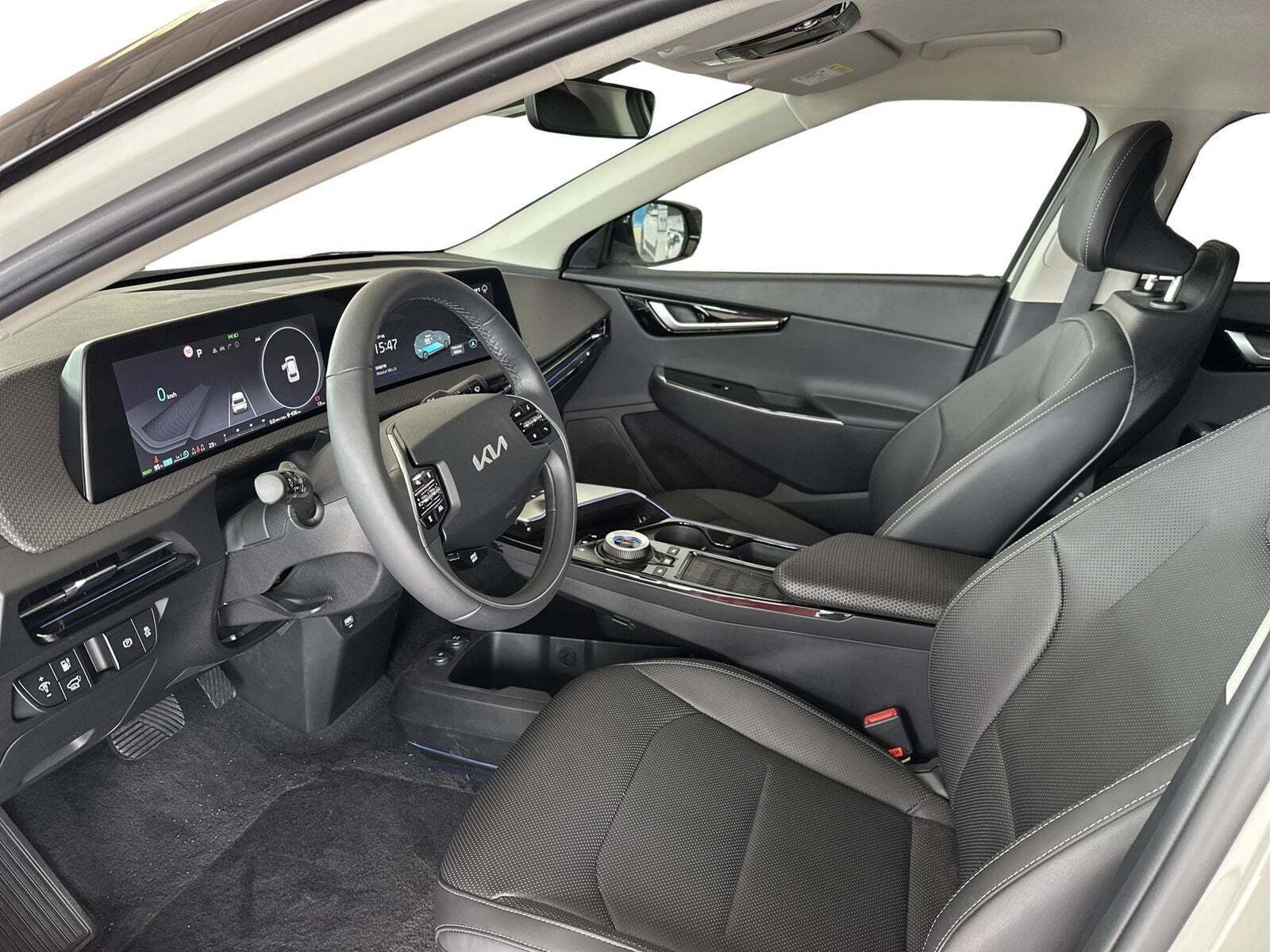 Beige Kia EV6 fra 2024