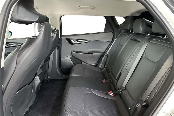 Beige Kia EV6 fra 2024