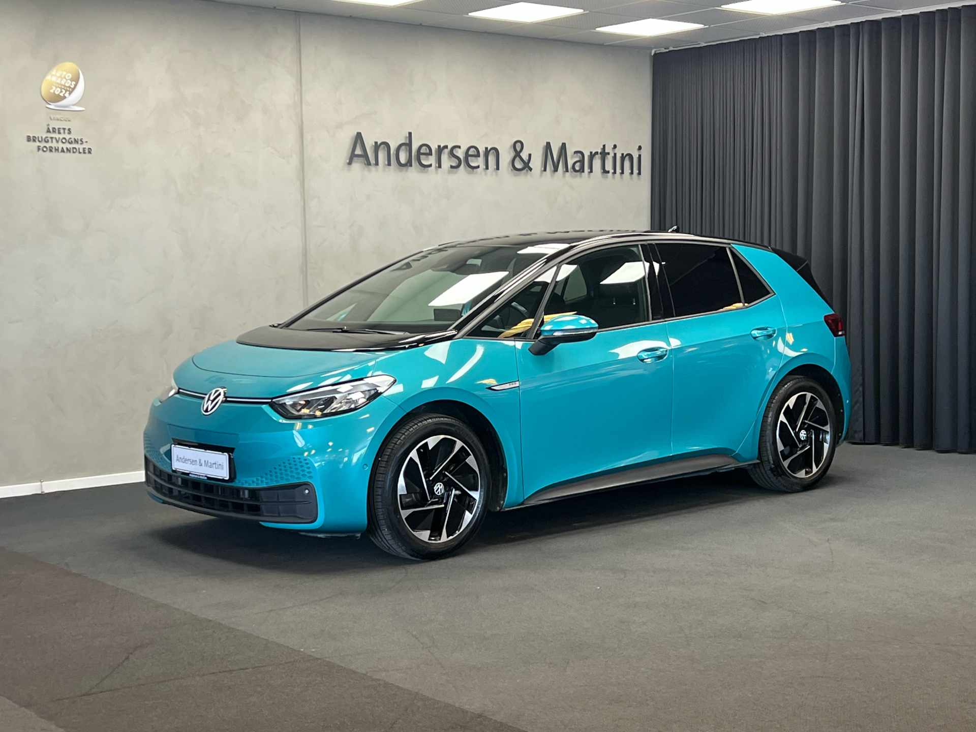 Blå VW ID.3 fra 2022 set udefra