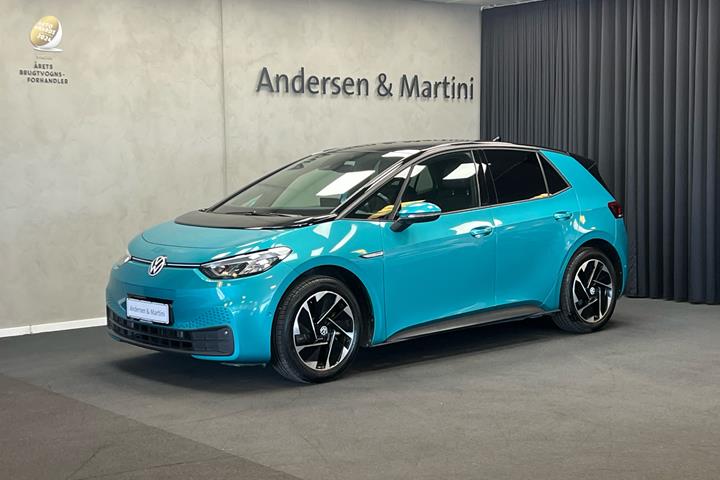 Blå VW ID.3 fra 2022 set udefra