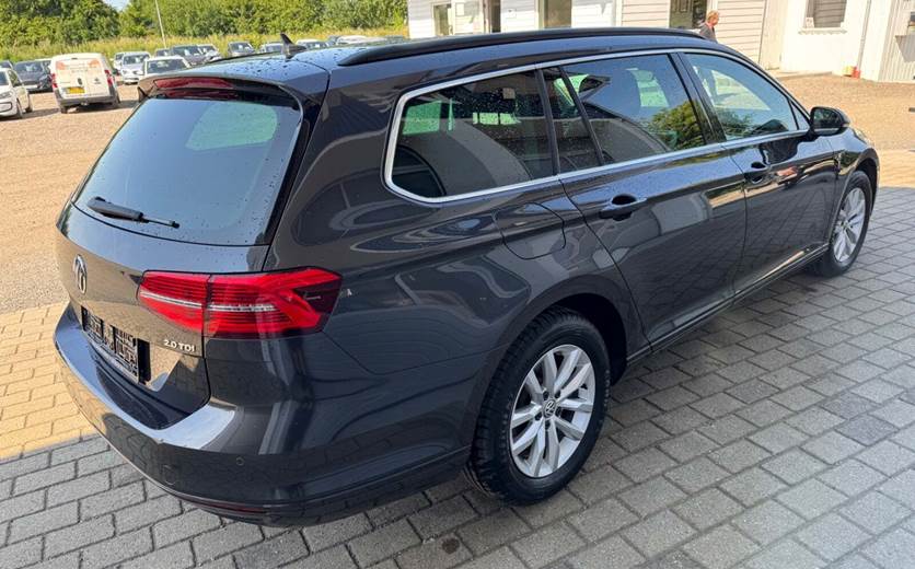 VW Passat