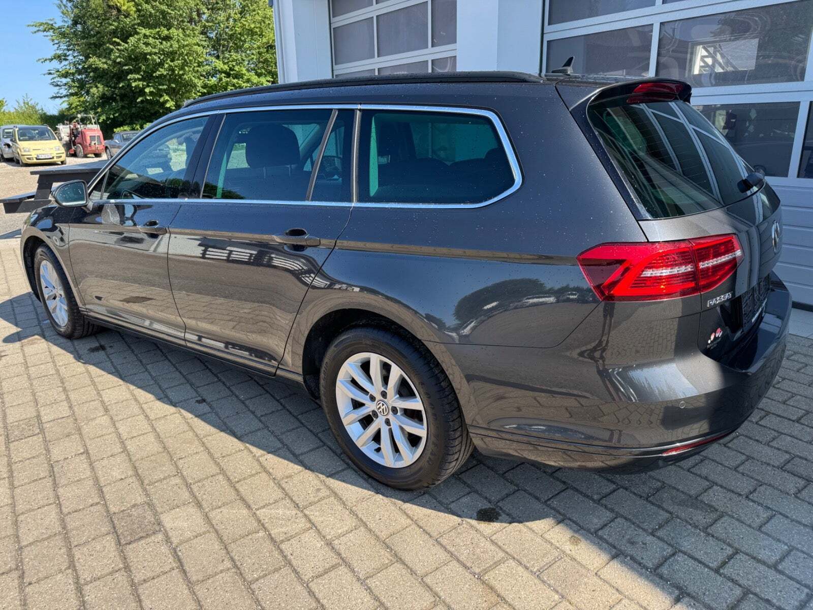VW Passat