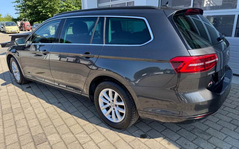 VW Passat