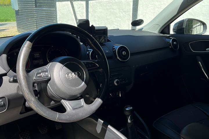 Sort Audi A1 fra 2012