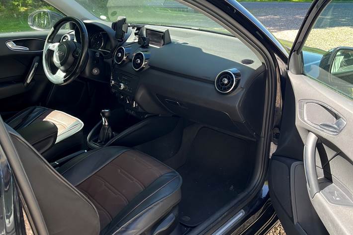 Sort Audi A1 fra 2012