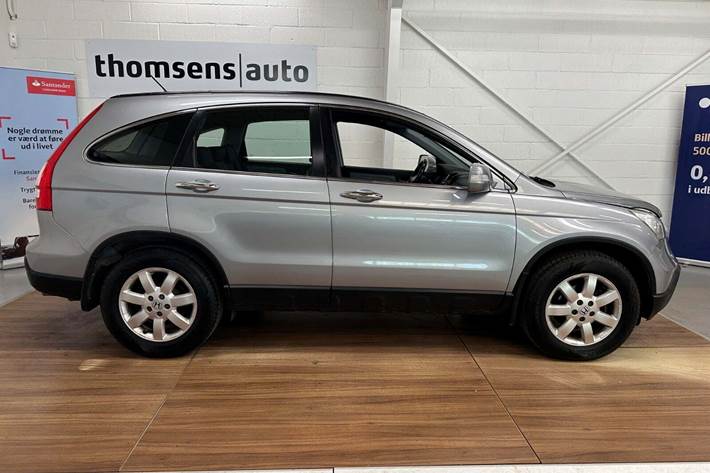 Sølv Honda CR-V fra 2010