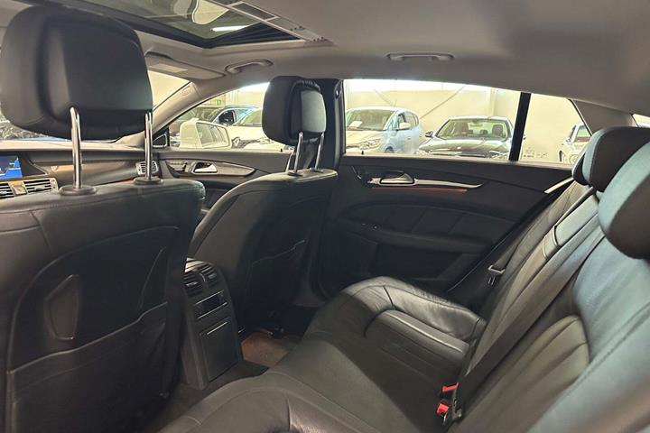 Sort Mercedes CLS350 fra 2014