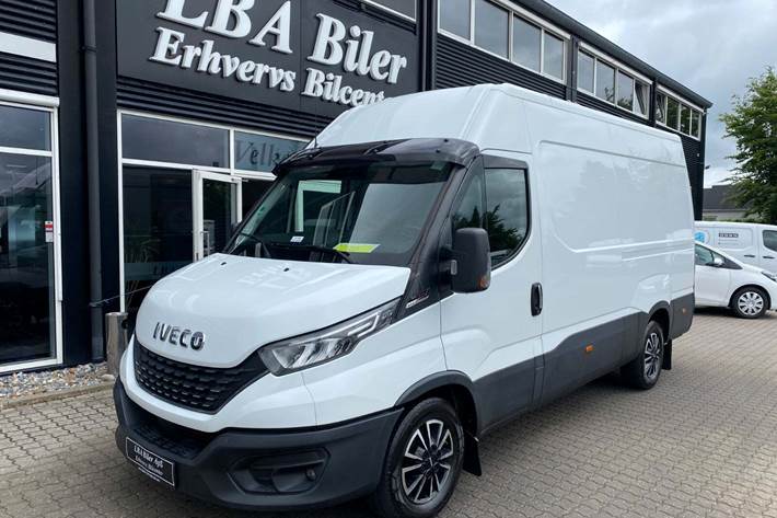 Hvid Iveco Daily fra 2021