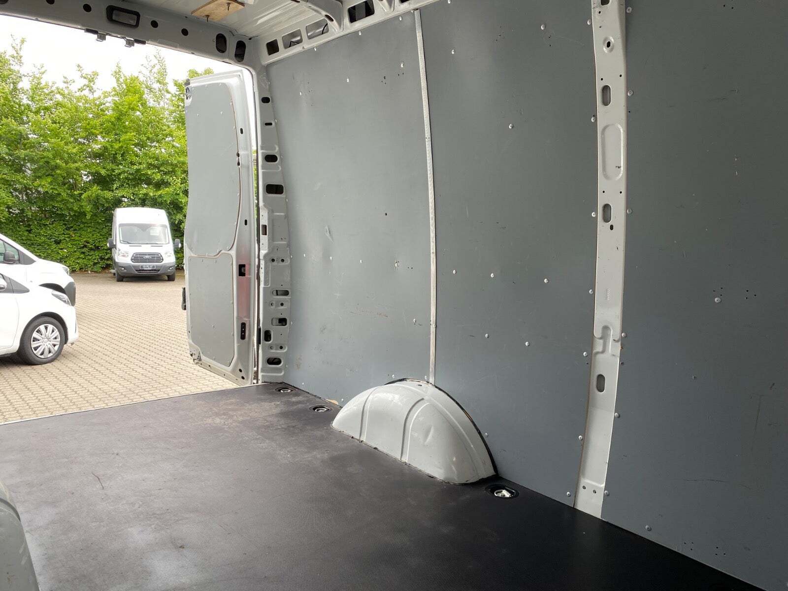 Hvid Iveco Daily fra 2021