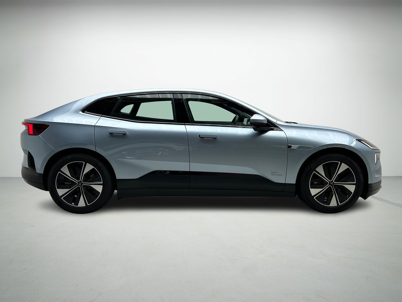 Polestar 4