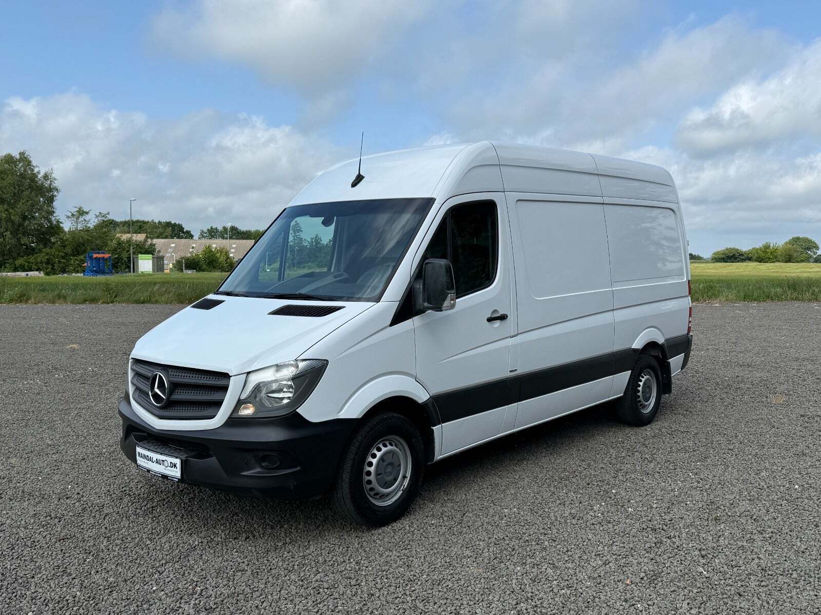 undefined Mercedes Sprinter 216 fra 2018 set udefra