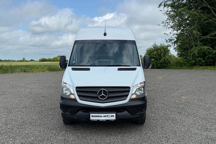undefined Mercedes Sprinter 216 fra 2018 set udefra