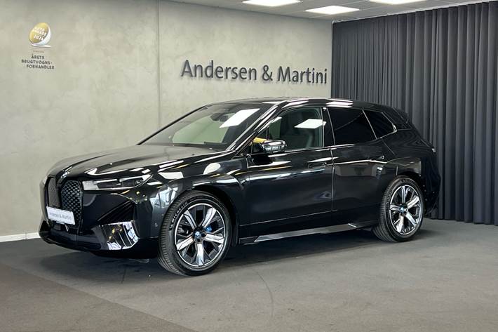 Sort BMW iX fra 2022