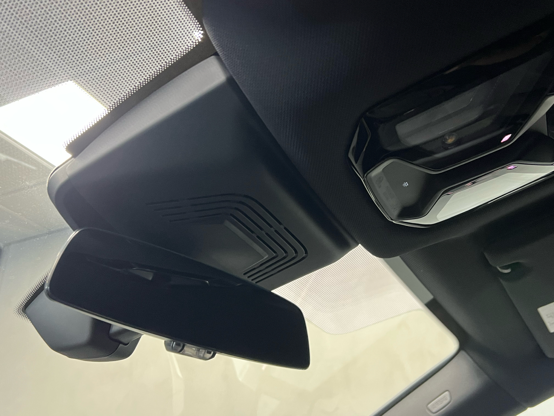 Sort BMW iX fra 2022