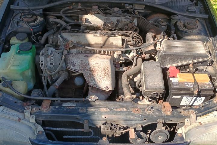 undefined Toyota Carina fra 1996
