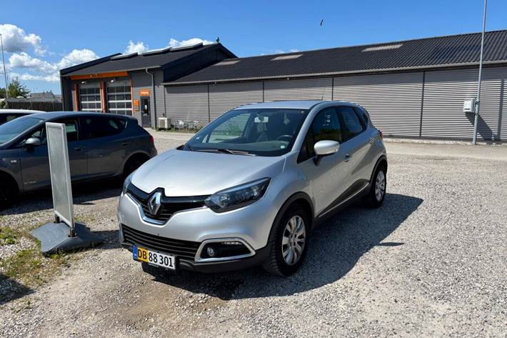 Sølv Renault Captur fra 2014