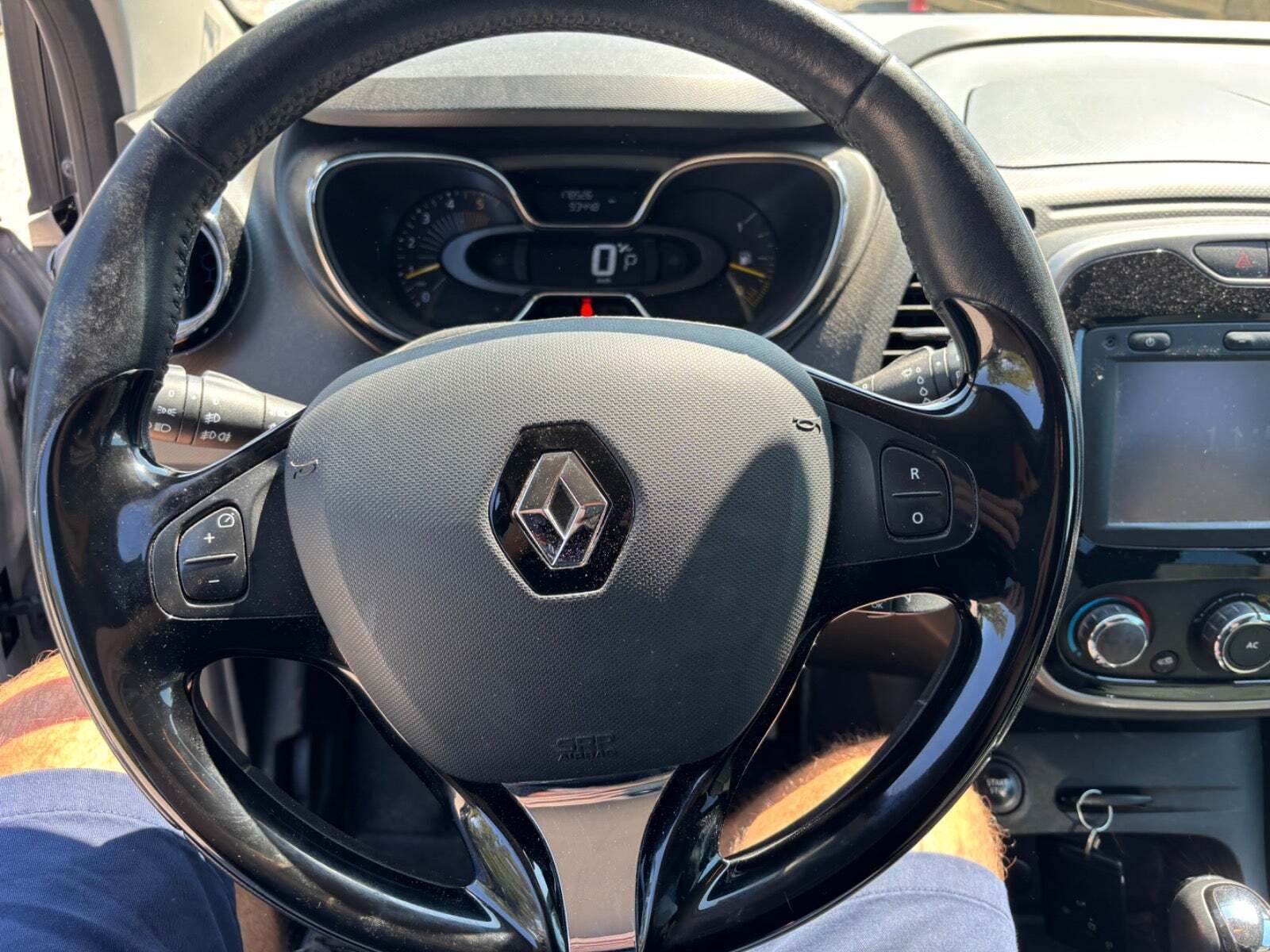 Sølv Renault Captur fra 2014