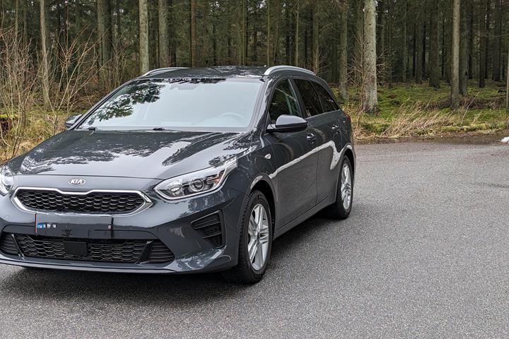 Grå Kia Ceed fra 2020